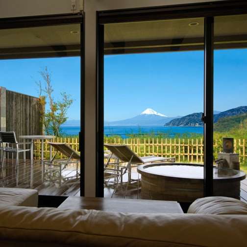 【当館人気】迷ったらこのプラン〜スタンダ−ド〜富士山と駿河湾を眺め露天風呂付室
